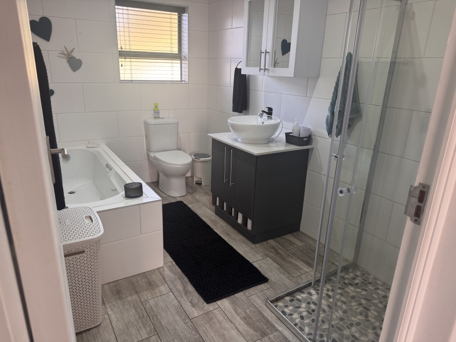 3 Bedroom Property for Sale in Tergniet Western Cape